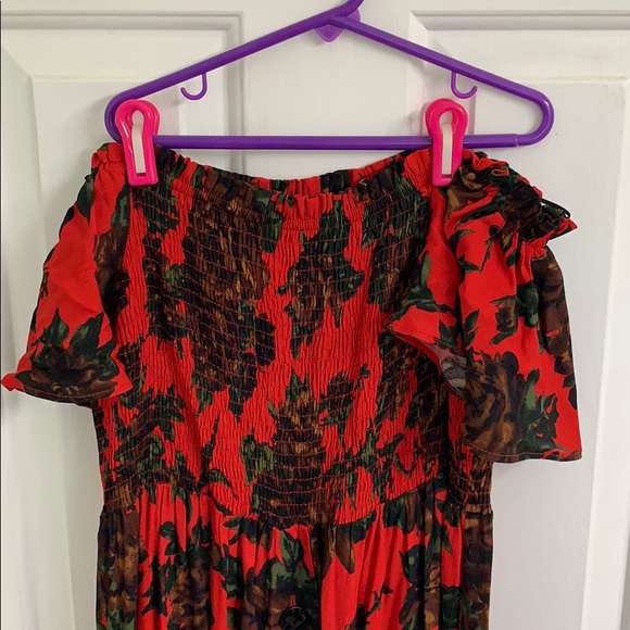 red off the shoulder dress from Zara size large - Picture 3 of 6